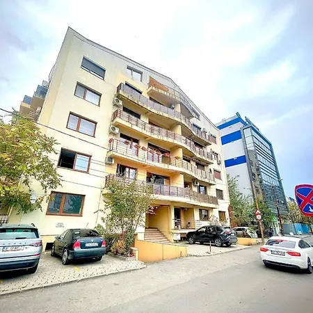 Baneasa Luxury Apartmán *
