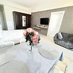 Baneasa Luxury Апартаменты Бухарест